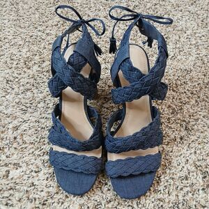 BCBG Generation Blue Denim And Tan Block Heel Size 6.5